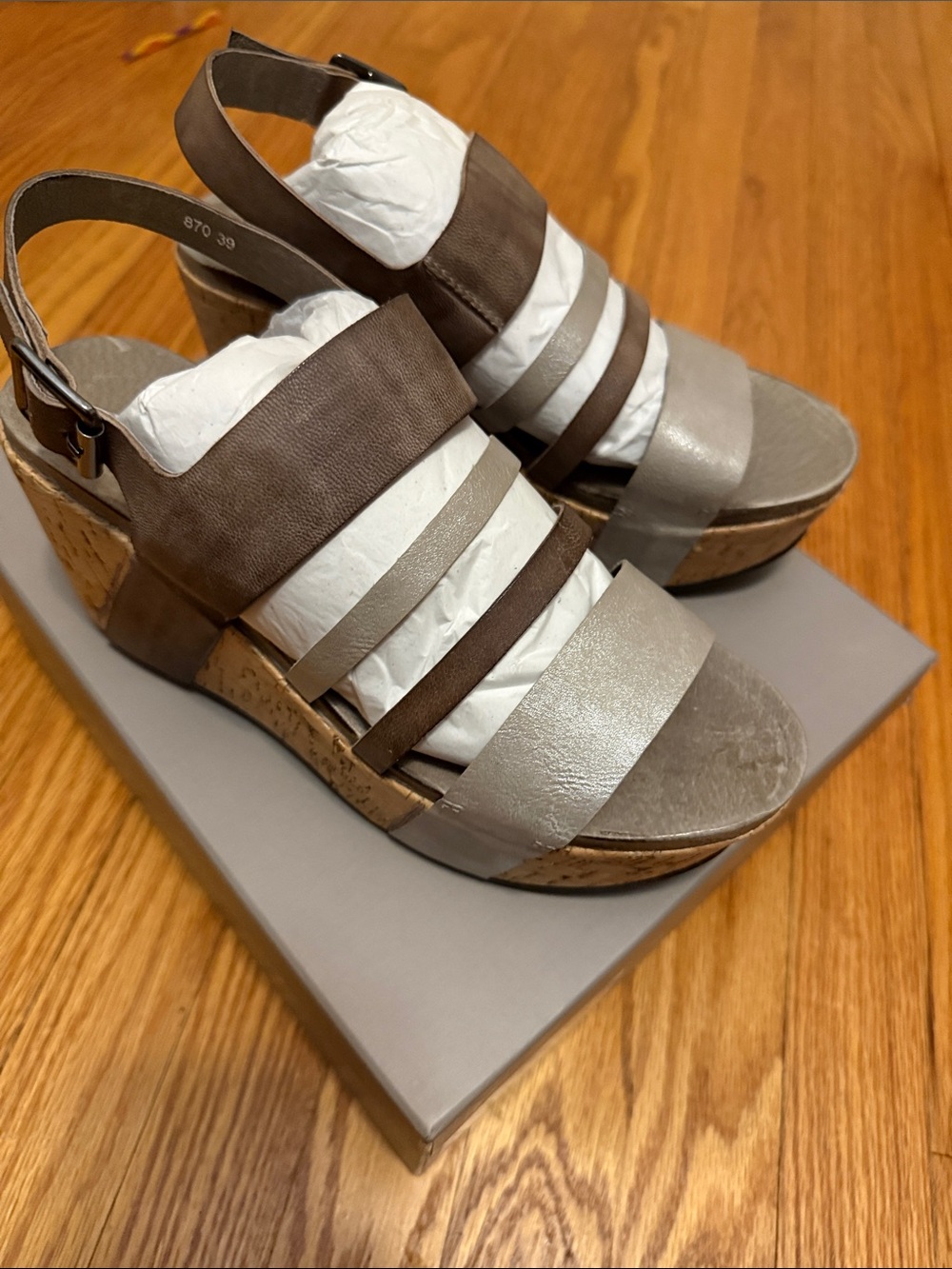 Antelope Two-Tone Gray and Brown Cork Wedge Sandals Size 39 7.5 8 NIB